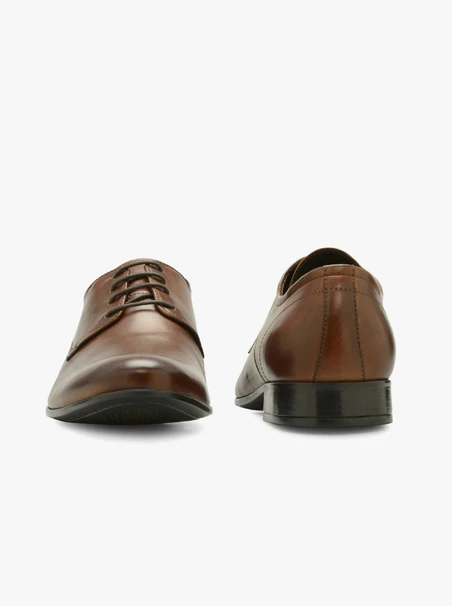Braune Herrenhalbschuhe