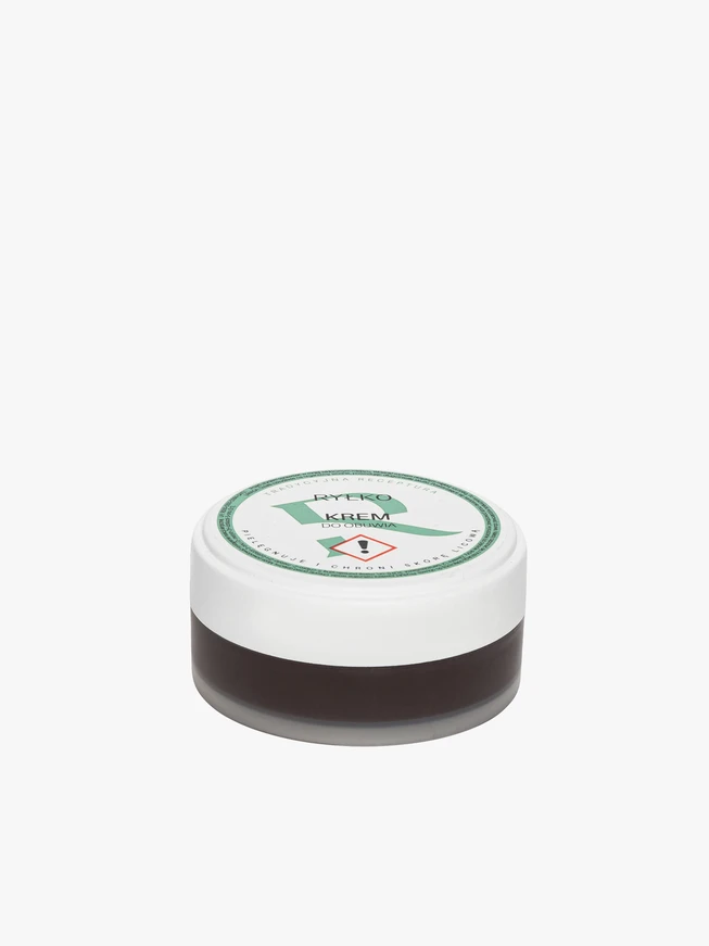 Brown shoe cream