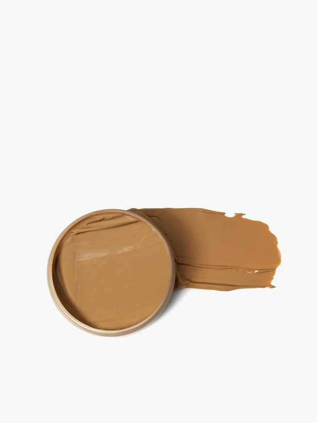 Light brown shoe cream