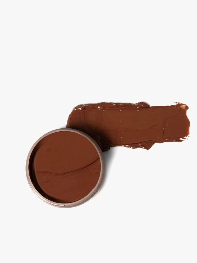 Light brown shoe cream