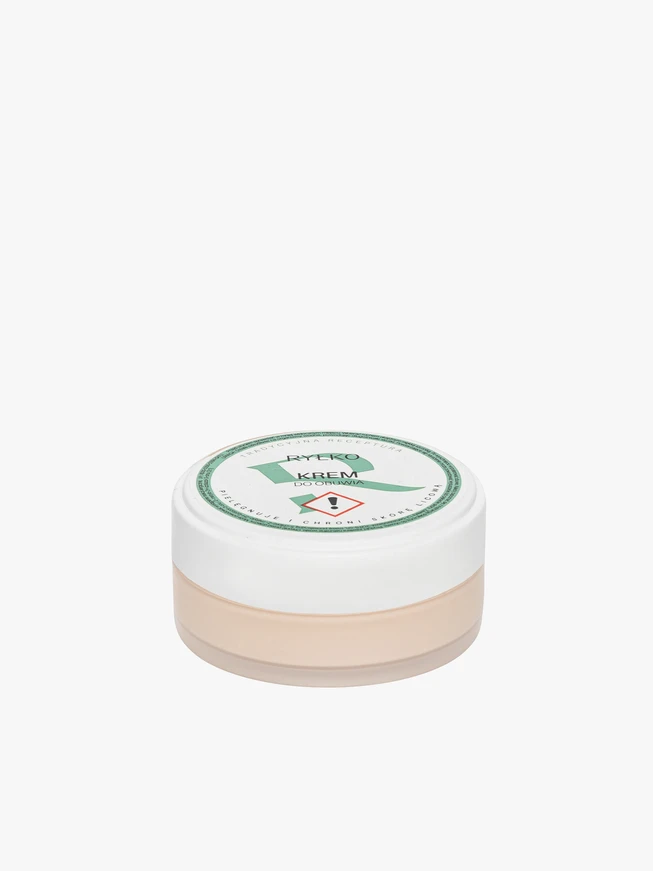 Powder pink shoe cream