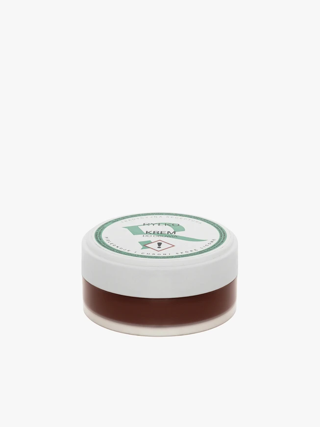 Brown shoe cream