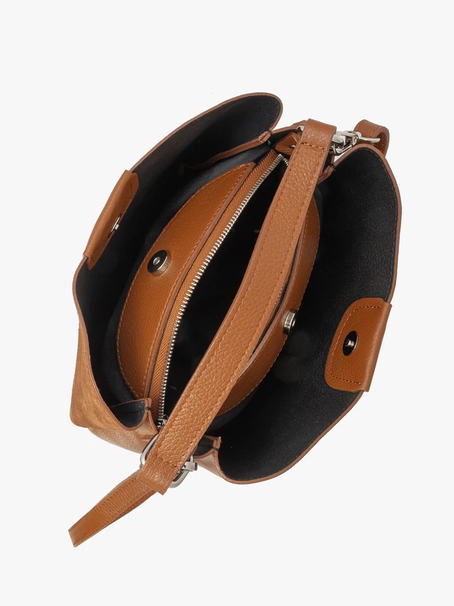 Handtasche in kombinierten Materialien