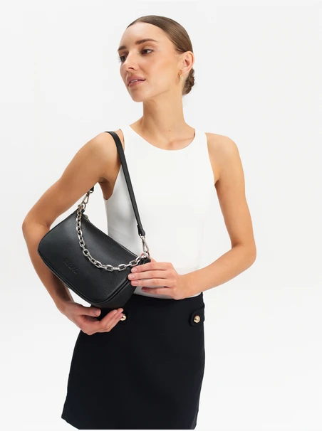 Handtasche mit Silberkette