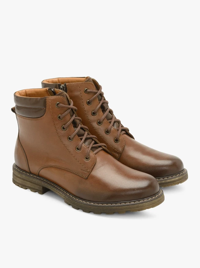 Braune Herrenstiefel