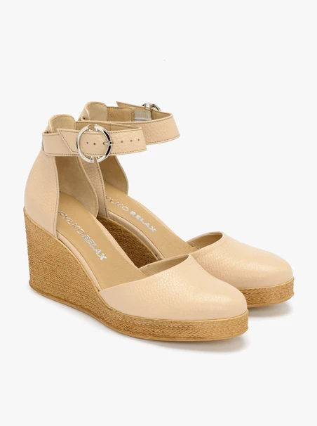 Beige-rosa Plateau-Pumps