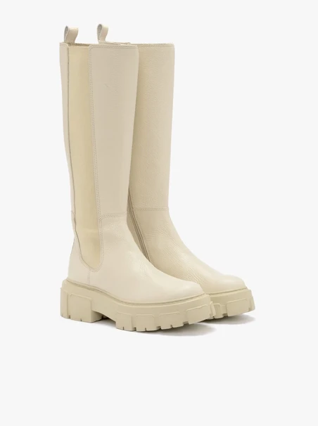 Cremefarbene Stiefel mit hohem Absatz