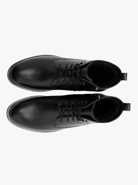 Schwarze Herrenstiefel