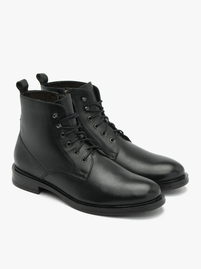 Schwarze Herrenstiefel