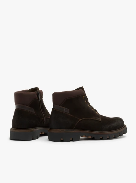 Braune Herrenstiefel