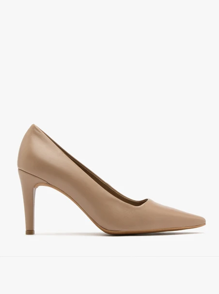Beigefarbene Stiletto-Pumps