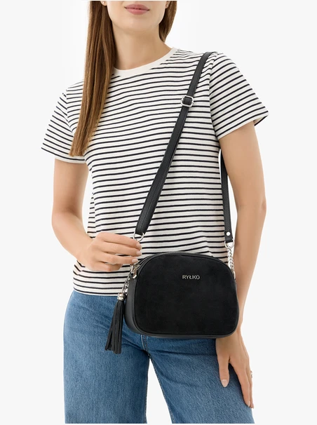 Schwarze Handtasche mit dekorativer Quaste