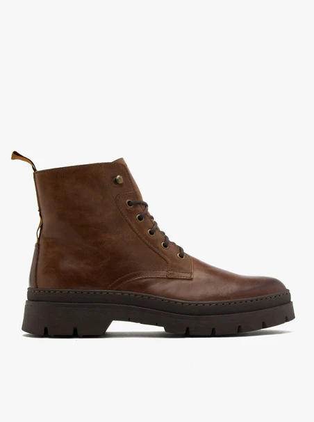 Braune Herrenstiefel