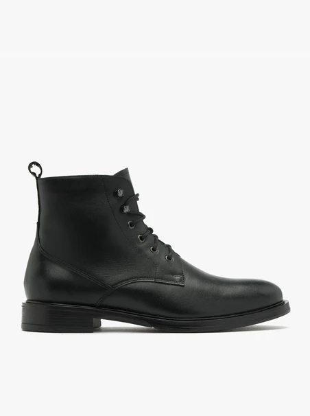 Schwarze Herrenstiefel