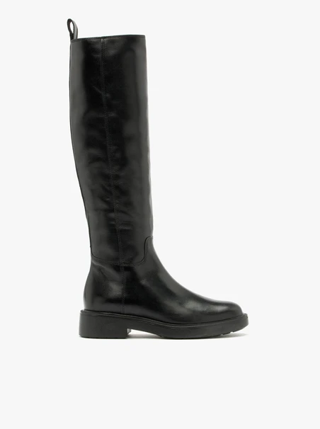 Black knee boots with narrow shaft