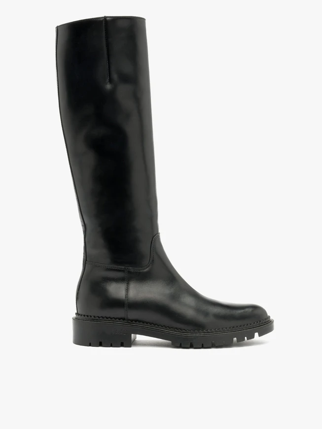 Schwarze Stiefel mit schmalem Schaft