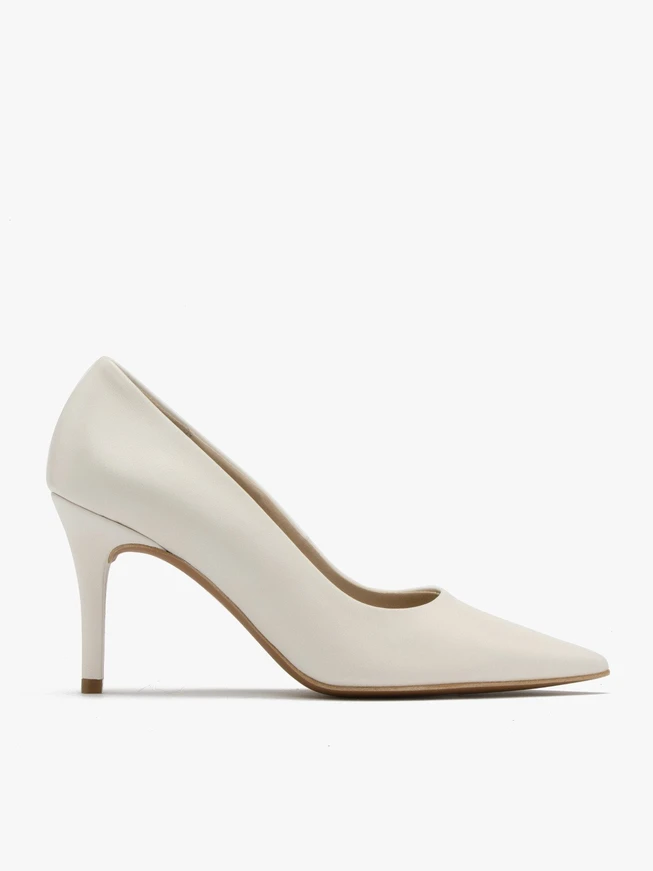 Cremefarbene Stiletto-Pumps