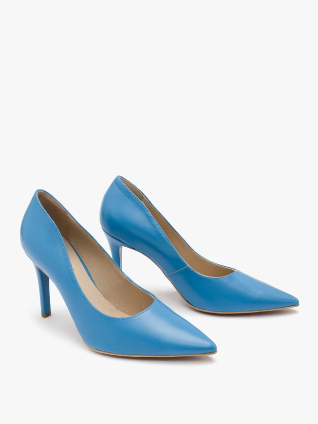 Blaue hochhackige Pumps