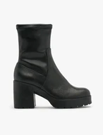 Schwarze Stiefel mit elastischem Schaft
