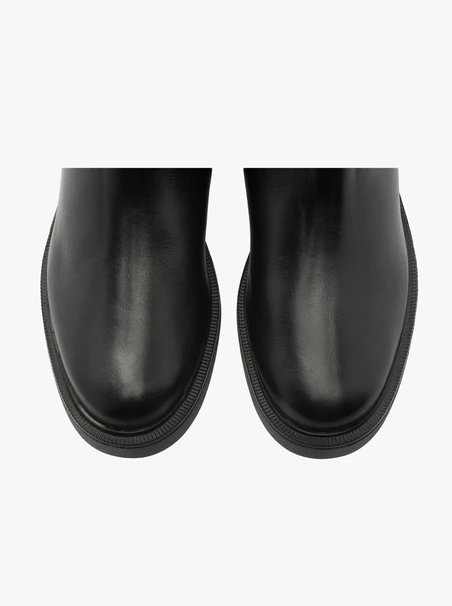 Schwarze Stiefel