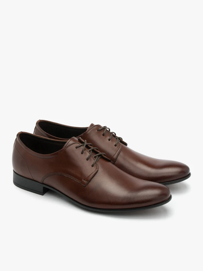 Dunkelbraune Halbschuhe mit Ziernähten