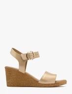 Goldene Plateausandalen