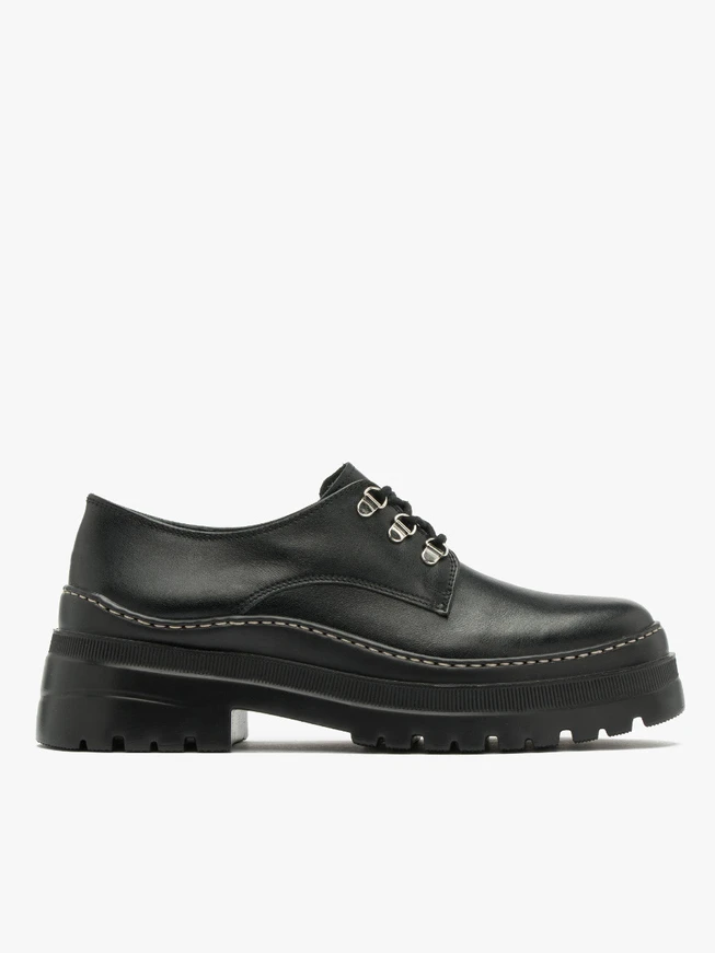 BLACK WOMEN’S SHOES