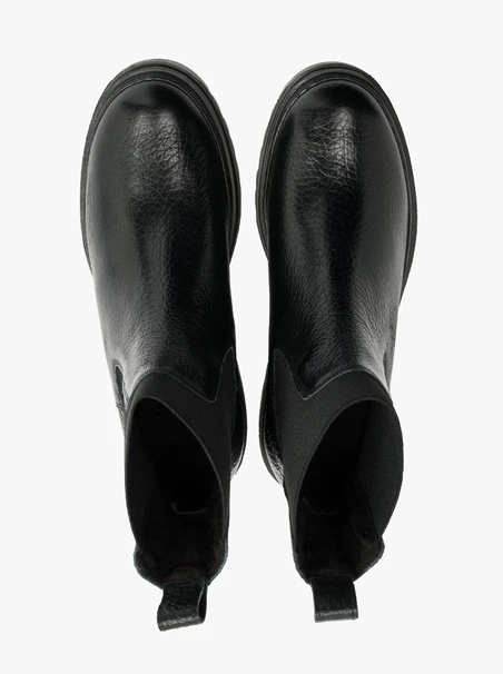 Schwarze Slingbacks mit elastischen Gummibändern