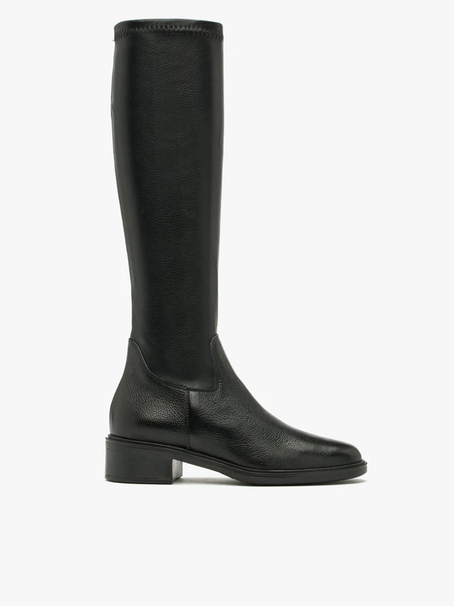 Schwarze Gummistiefel mit schmalem Schaft