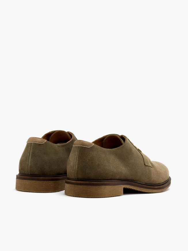 Olivefarbene Schnürhalbschuhe