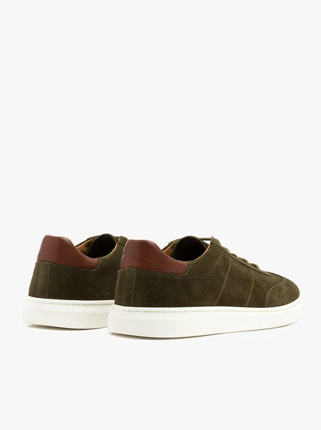 Olivefarbene Herrenhalbschuhe
