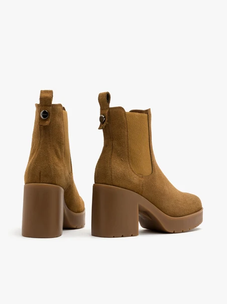 Rote Damen-Slingbacks mit massivem Absatz