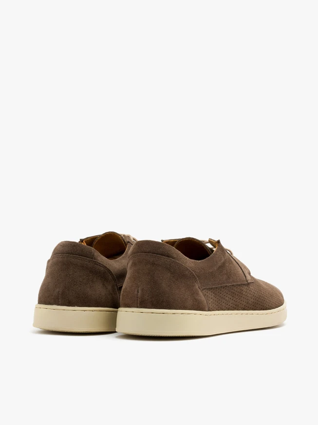 Braune Halbschuhe mit beigem Boden