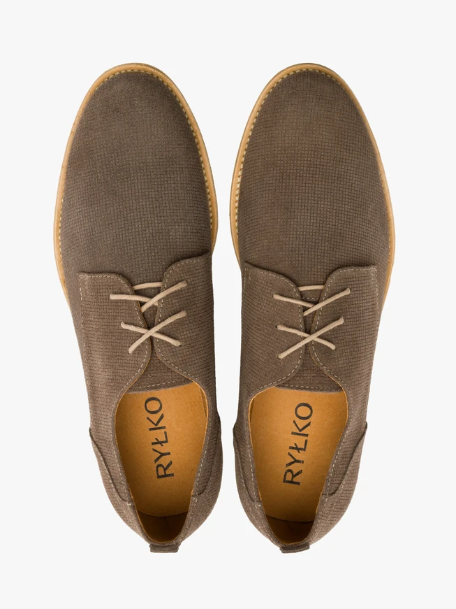 Braune Halbschuhe mit dekorativem Schaft