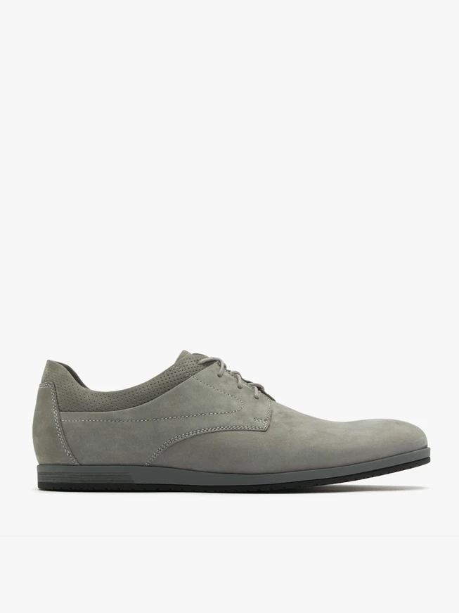 Aschfarbene Halbschuhe mit dekorativer Perforation