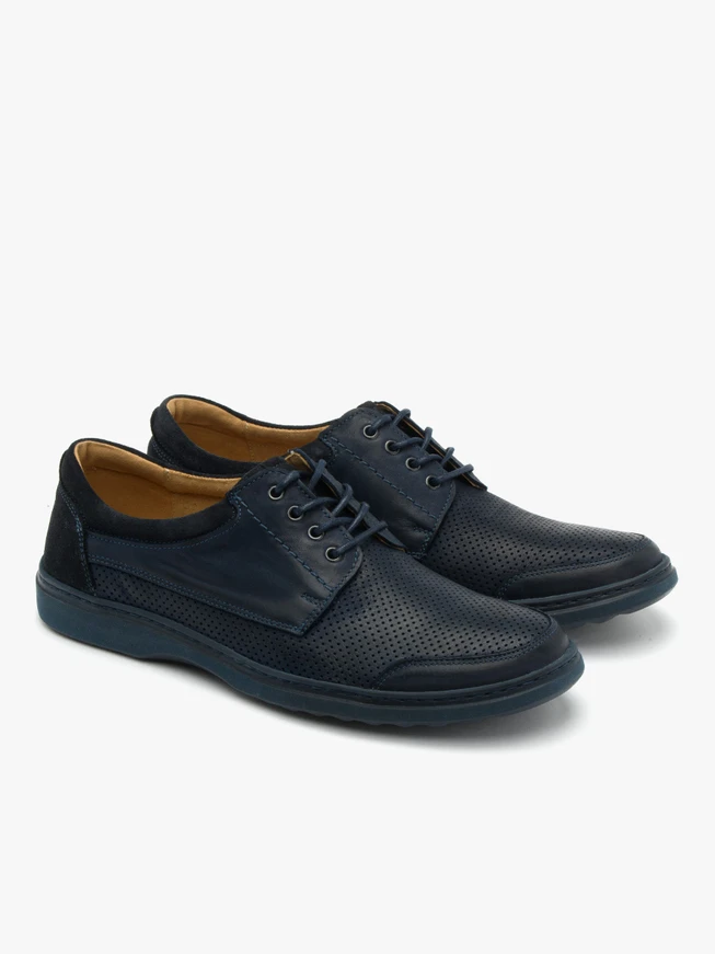 Marineblaue Halbschuhe mit dekorativer Perforation