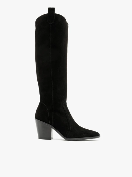 Schwarze Stiefel mit hohem Absatz