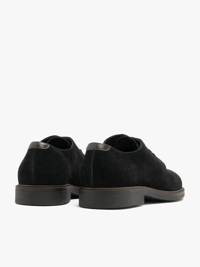 Schwarze Schnürhalbschuhe