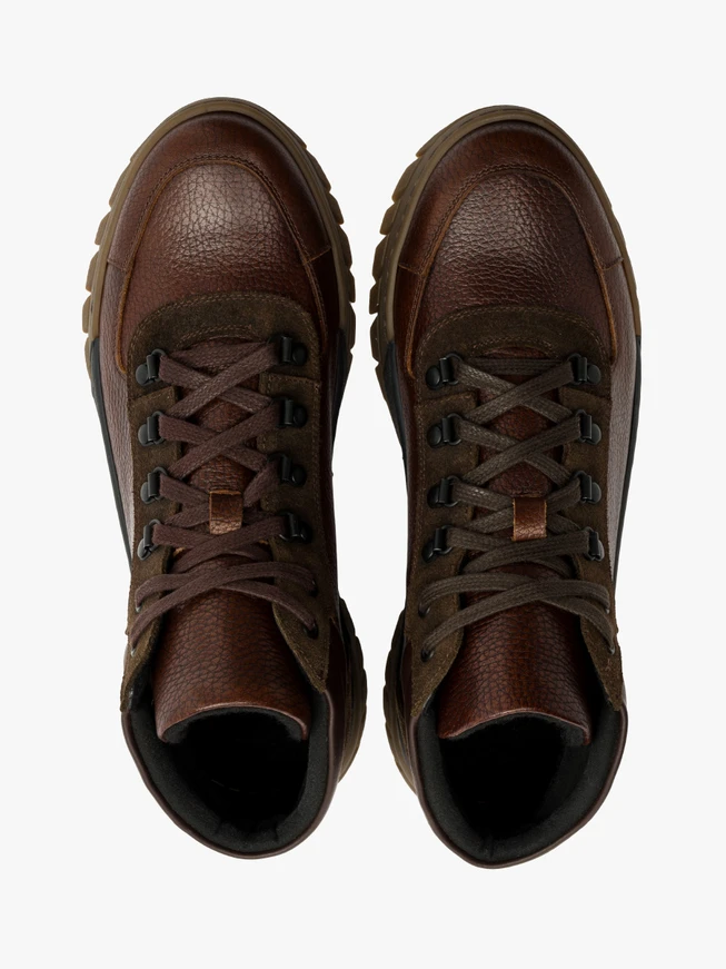 Dark brown men’s boots with two-tone sole