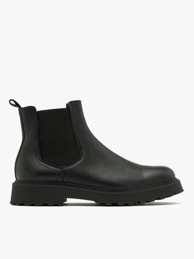 Schwarze Herrenslipper mit leichter Sohle