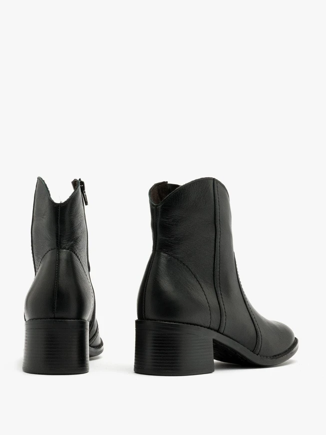 Schwarze Damenstiefel