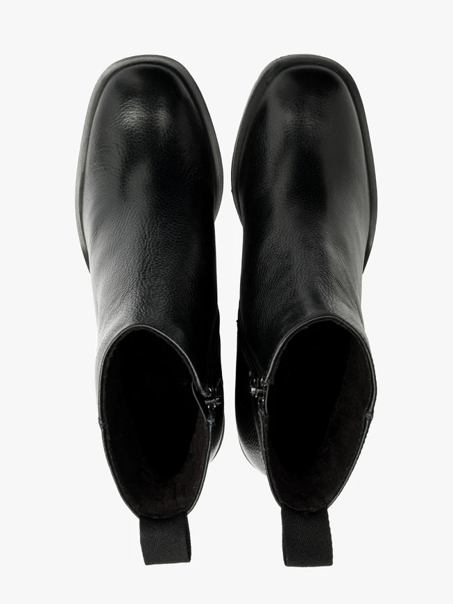 Schwarze Stiefel