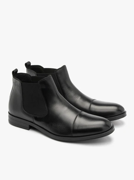Black men’s Chelsea boots