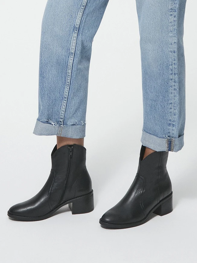 Schwarze Damenstiefel