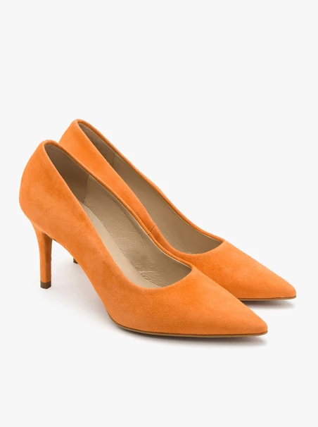 Stiletto-Pumps aus orangefarbenem Velours
