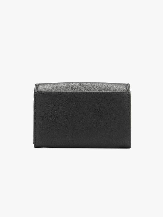 Black women’s wallet
