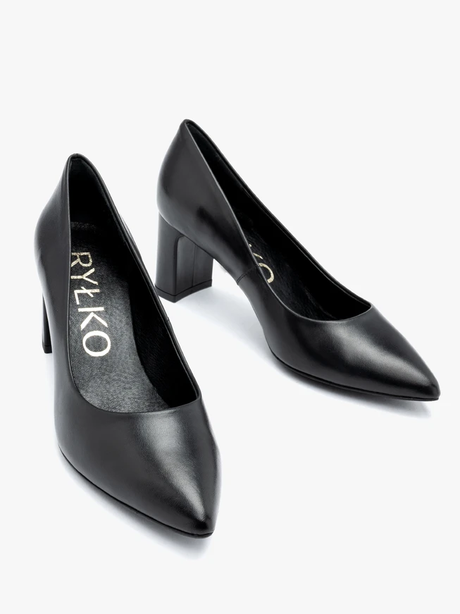 Schwarze klassische Leder-Stiletto-Pumps