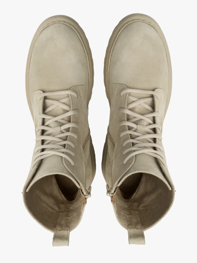 Leichte Baggerstiefel