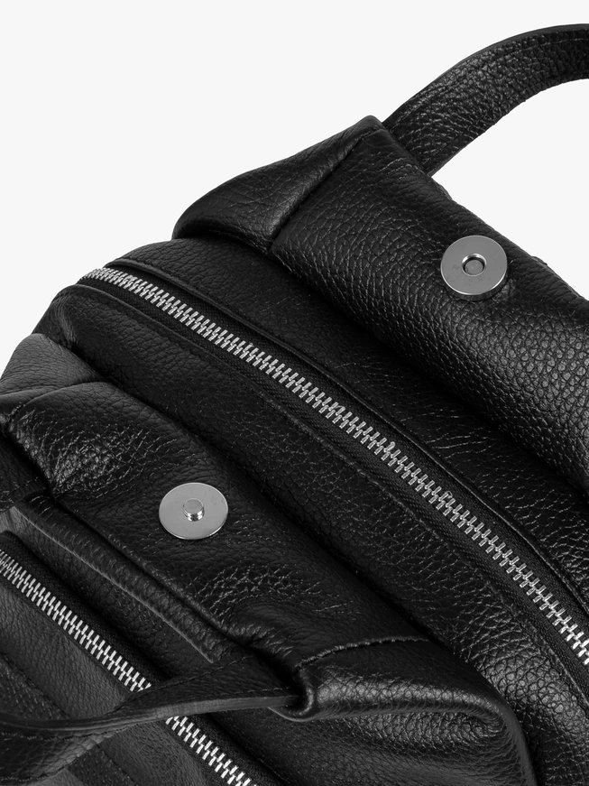 Black women’s backpack