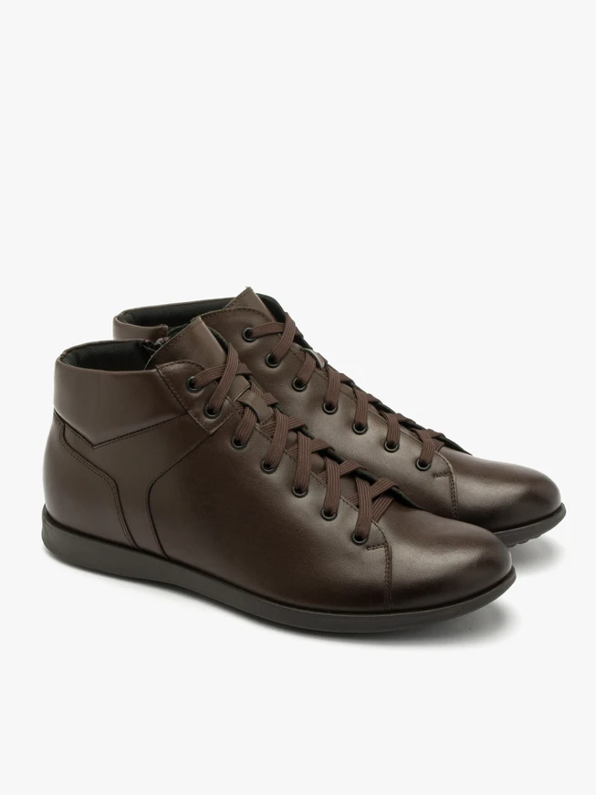 Dunkelbraune Herrenstiefel